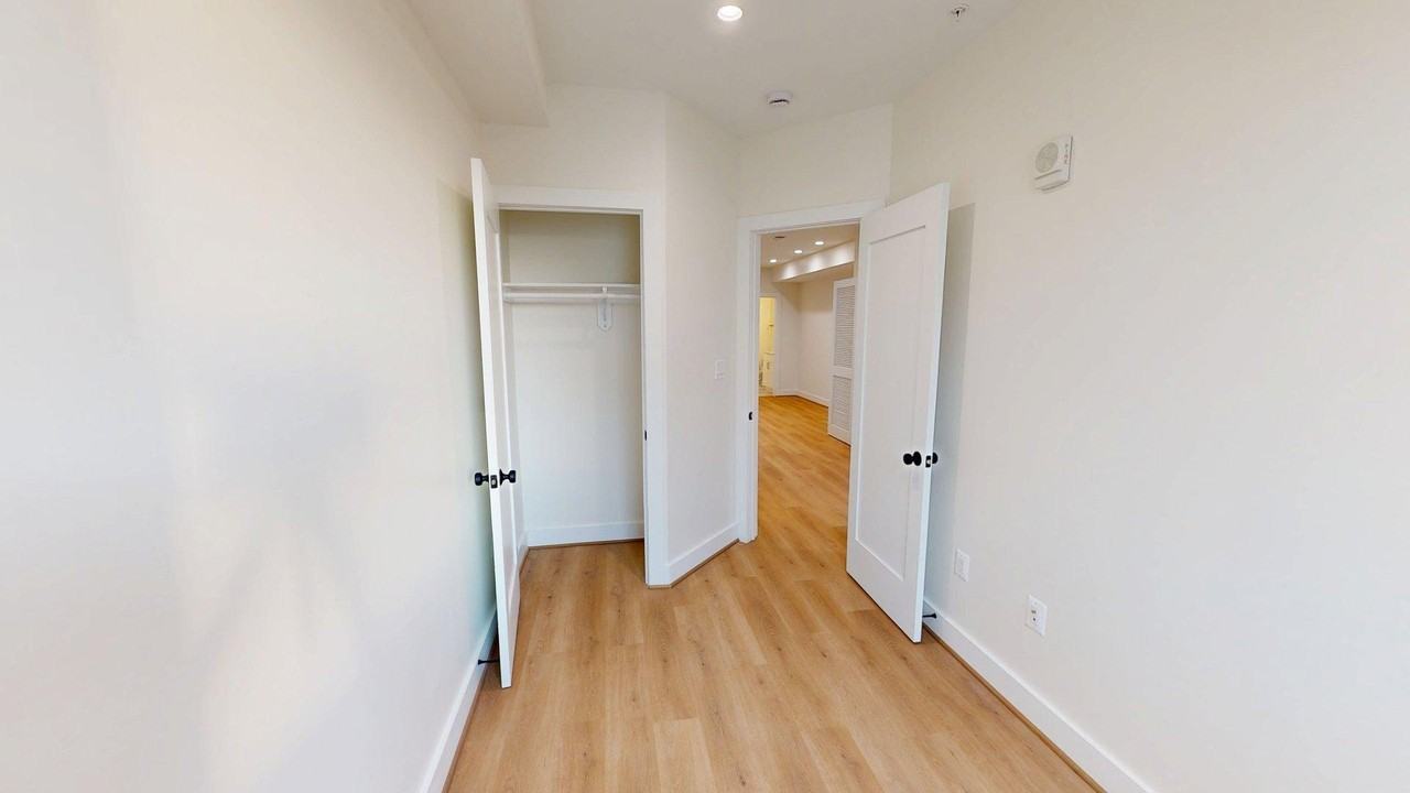 3106 Georgia Ave Nw #2B - Photo 4 of 10