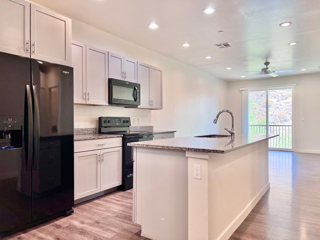 1500 W Thunderbird Rd #213 - Photo 4 of 27