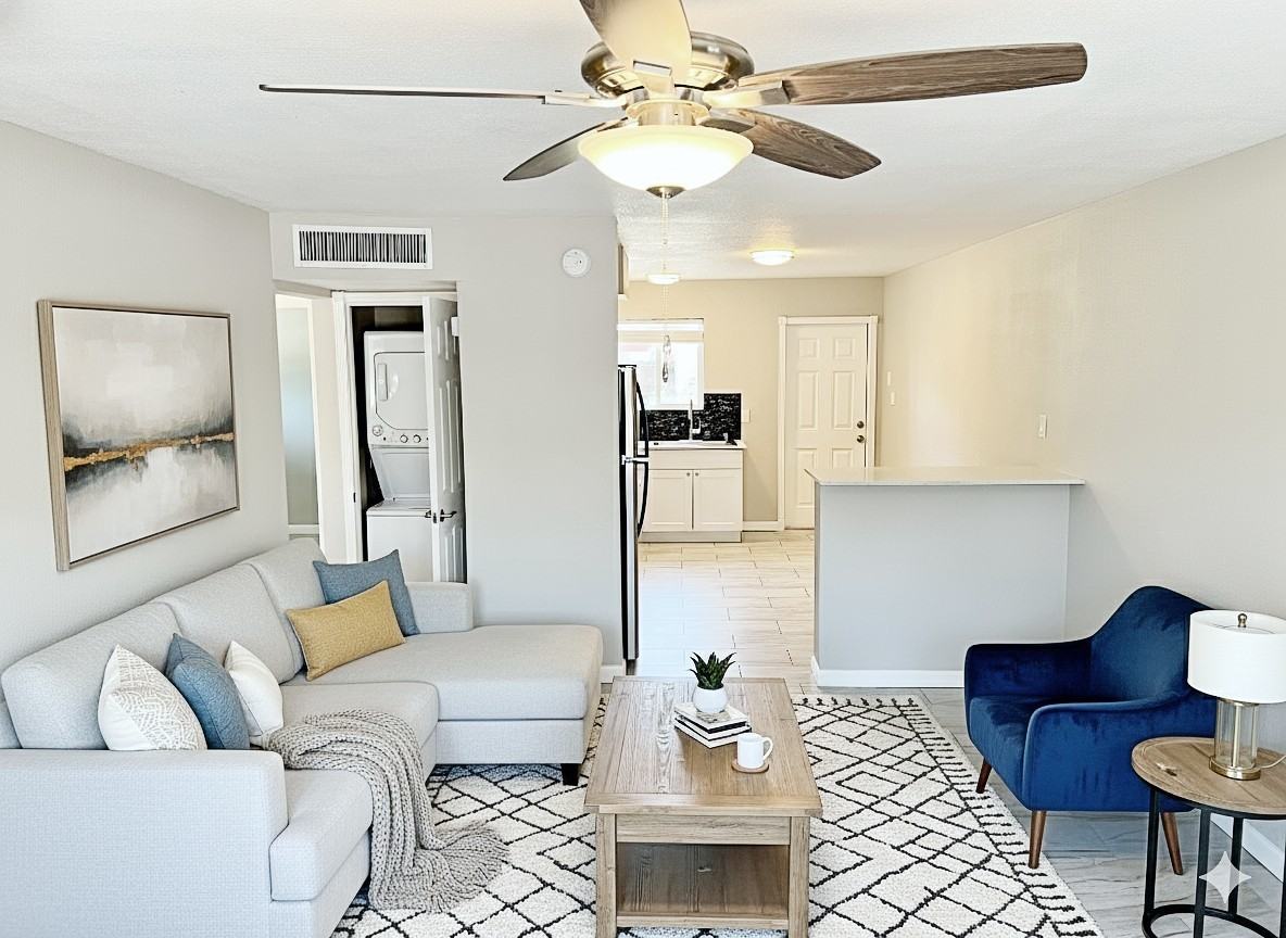 3024 N 39th St #8 - Photo 5 of 33