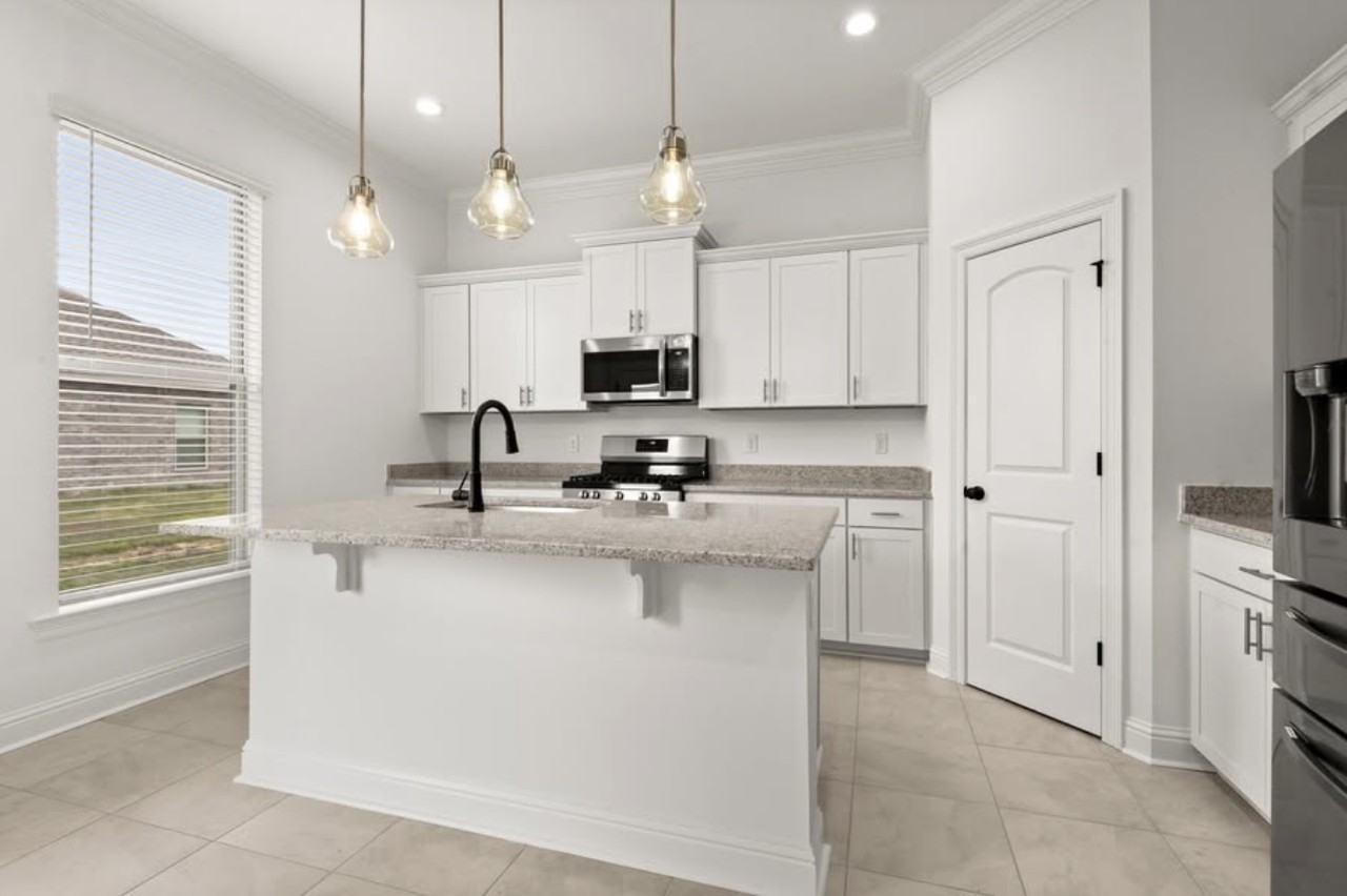 9883 Richford Dr #NA - Photo 4 of 17