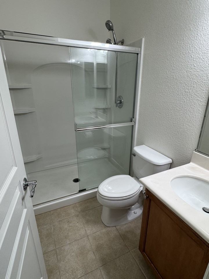 2718 Holly St #0 - Photo 6 of 10