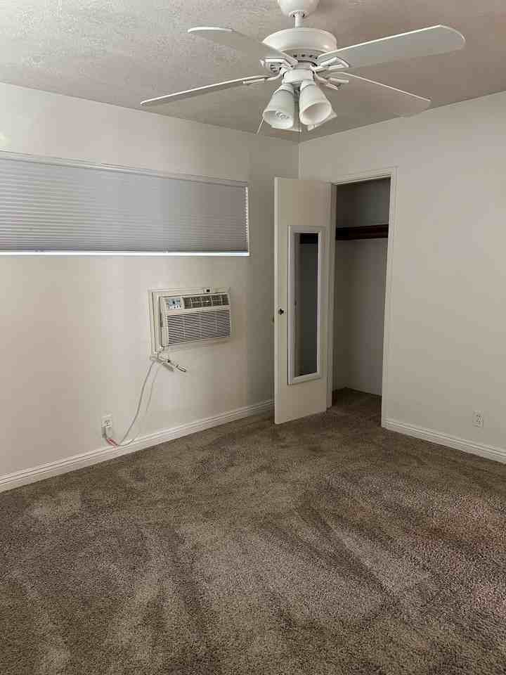 705 S Pacific Coast Hwy #D - Photo 3 of 18