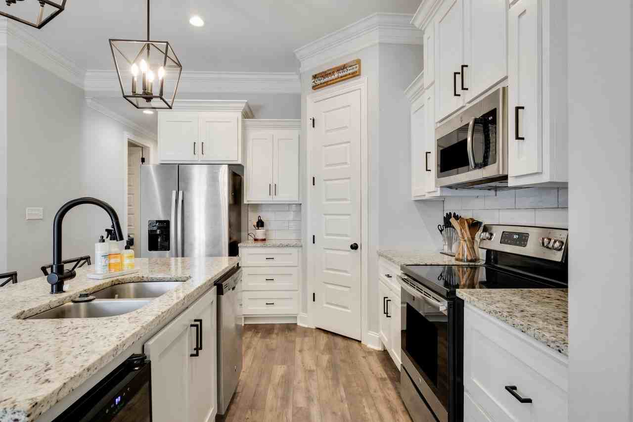 204 San Sebastian Dr #NA - Photo 3 of 20