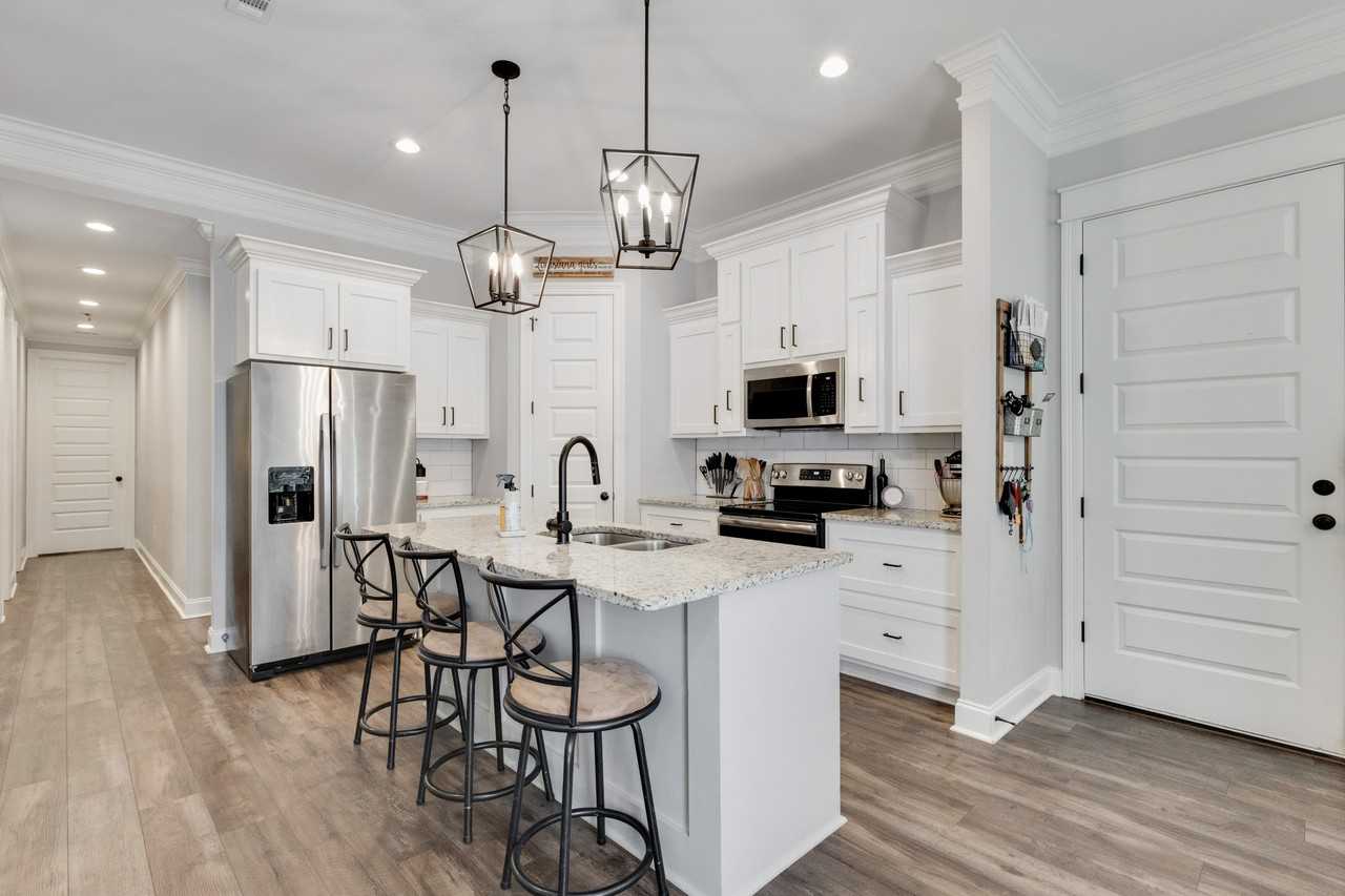 204 San Sebastian Dr #NA - Photo 4 of 20