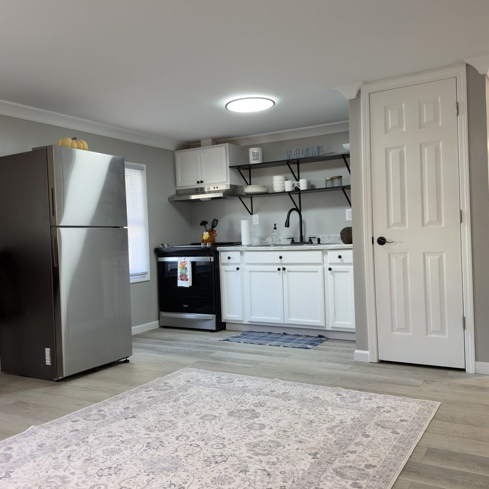 510 S Sycamore St #NA - Photo 3 of 15