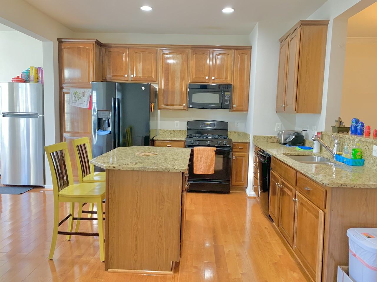 930 Rainier Rd #1 - Photo 7 of 17