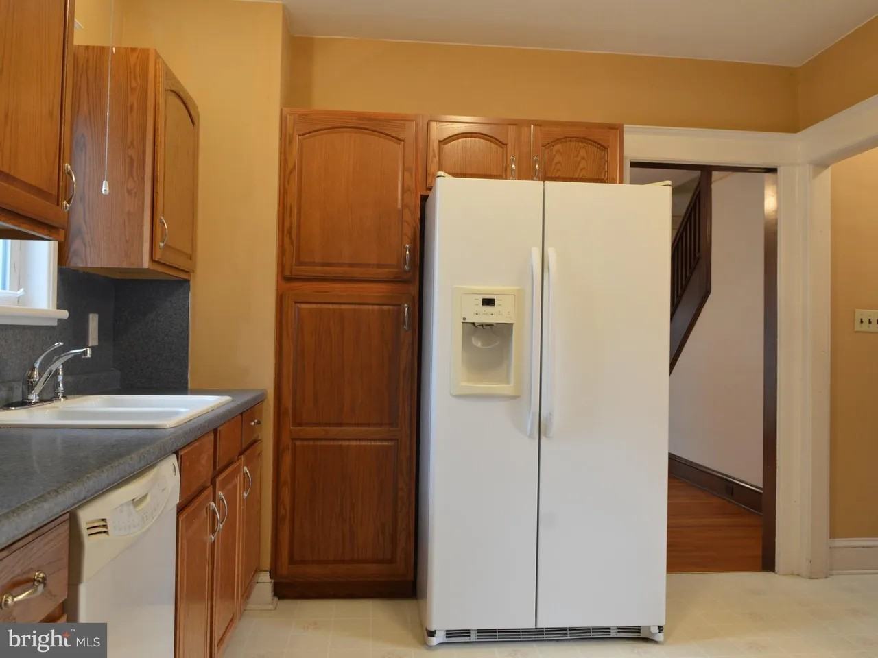 2203 Fairview Ave #NA - Photo 2 of 33