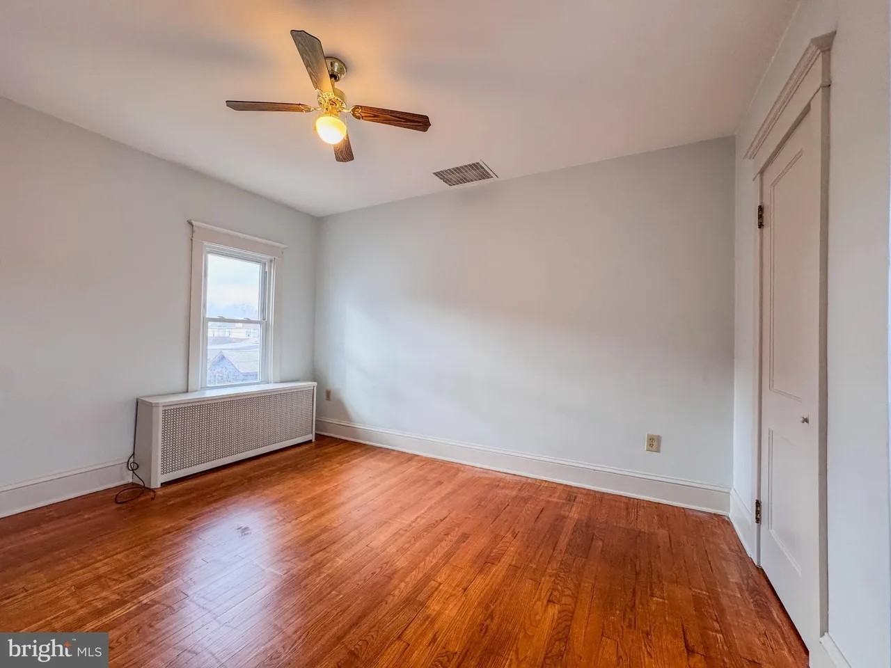 2203 Fairview Ave #NA - Photo 3 of 33