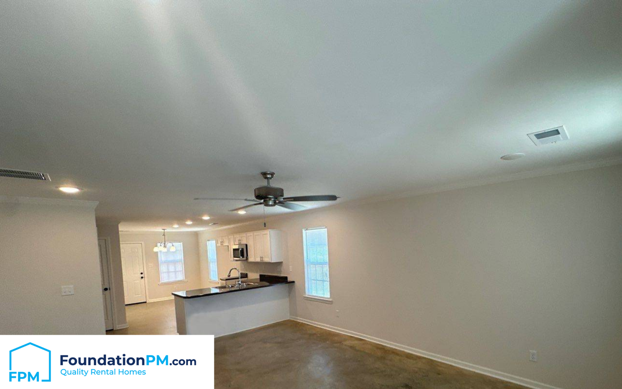 307 Chestnut St #1 - Photo 5 of 16