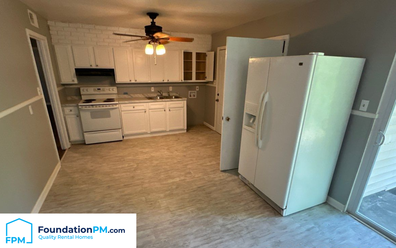 2232 Pueblo Ave #1 - Photo 3 of 12