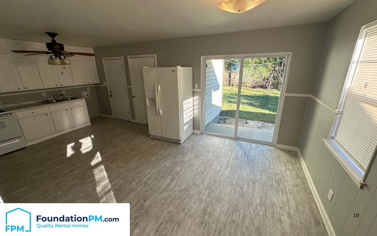 2232 Pueblo Ave #1 - Photo 5 of 12