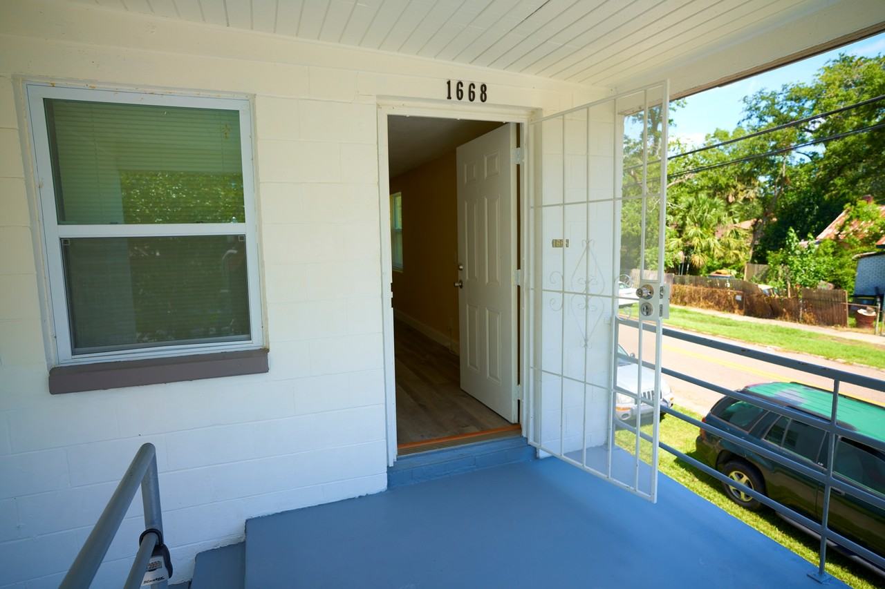 1666 N Myrtle Ave #1668 - Photo 4 of 15