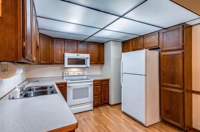 942 Main St Nw #G2 - Photo 2 of 20