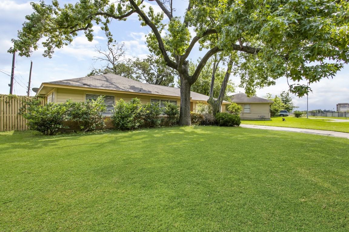 13226 Rockglen St #1 - Photo 5 of 25