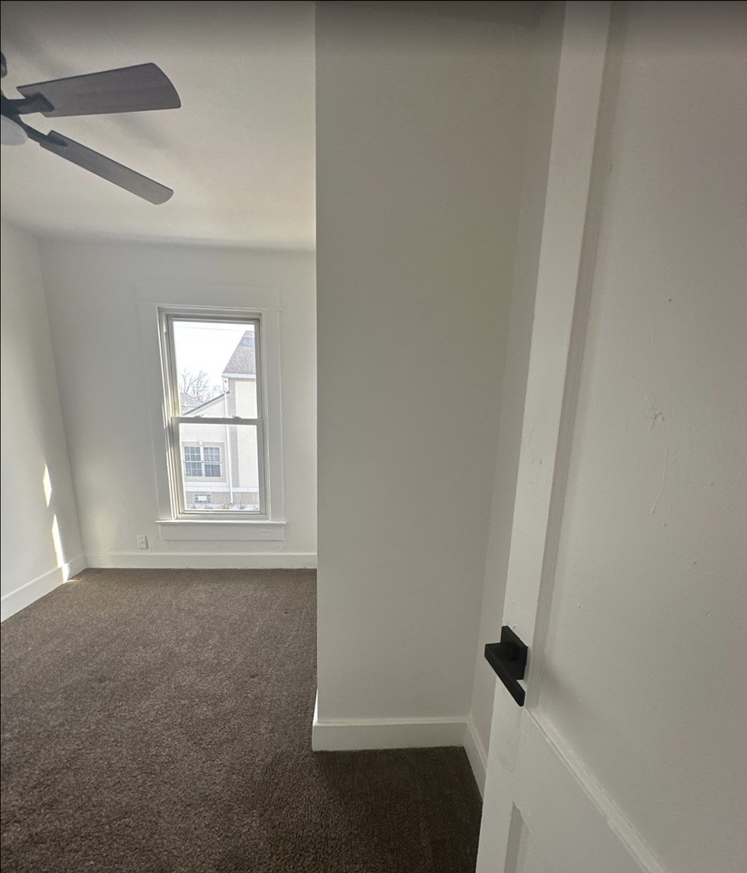 1713 Mack Ave #1715 - Photo 7 of 10