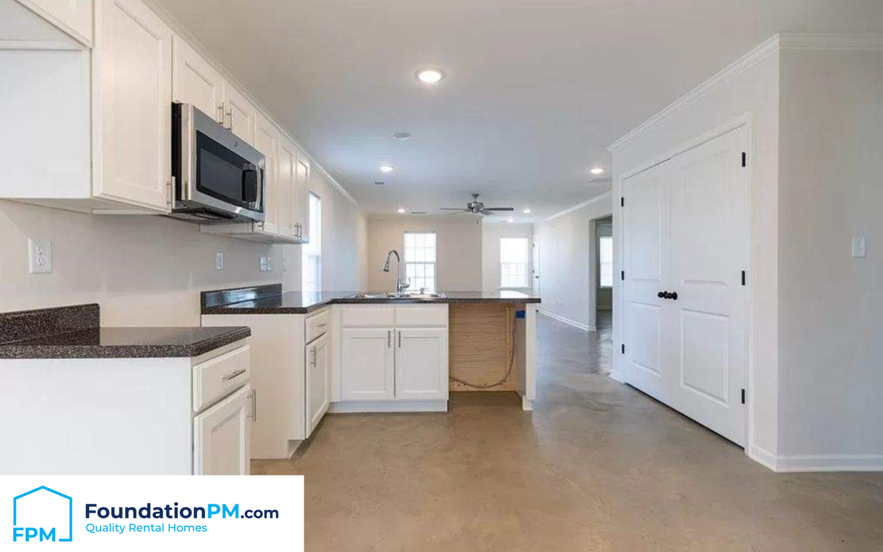 2506 Sl Henry St #1 - Photo 3 of 12