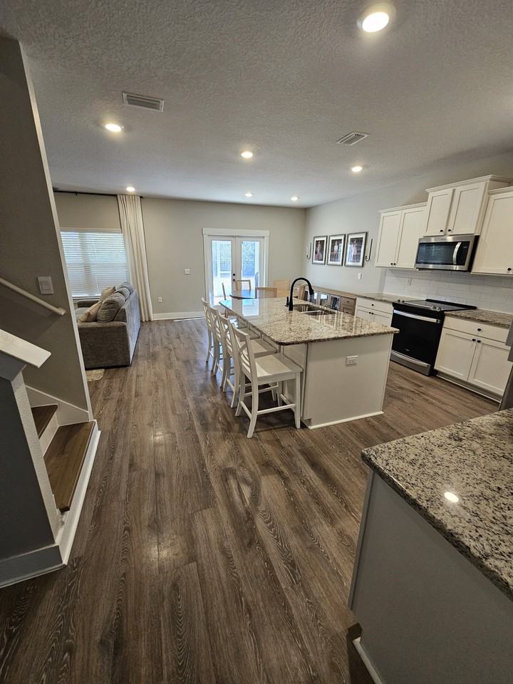 5825 Danbury Blvd #NA - Photo 7 of 46