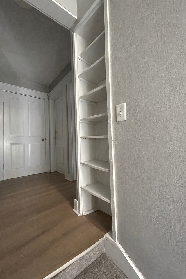 223 E 8th St - Photo 5 of 14