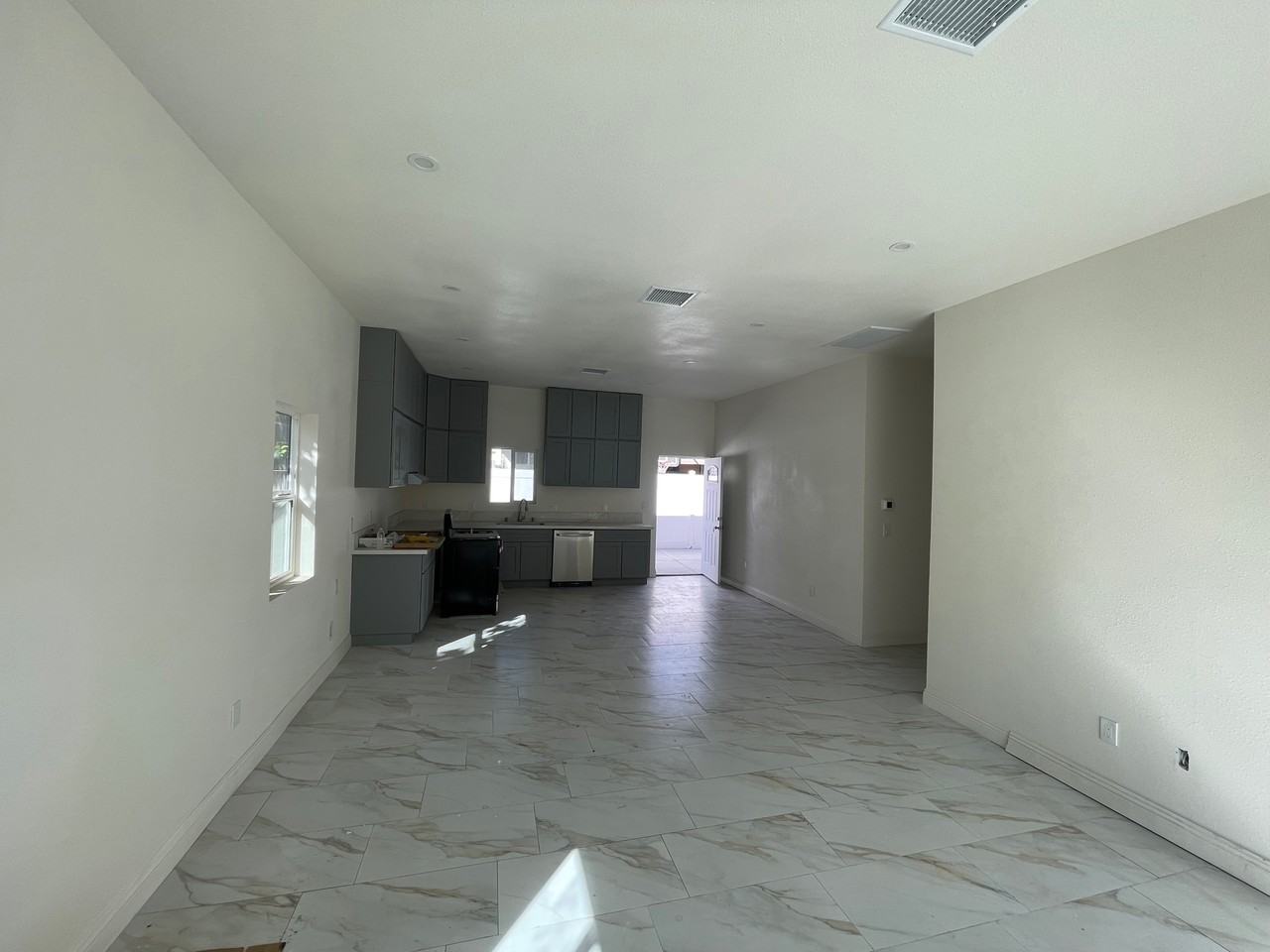 11954 Redbank St #1 - Photo 4 of 30