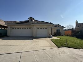 featured image of 10824 N Bunkerhill Dr #1