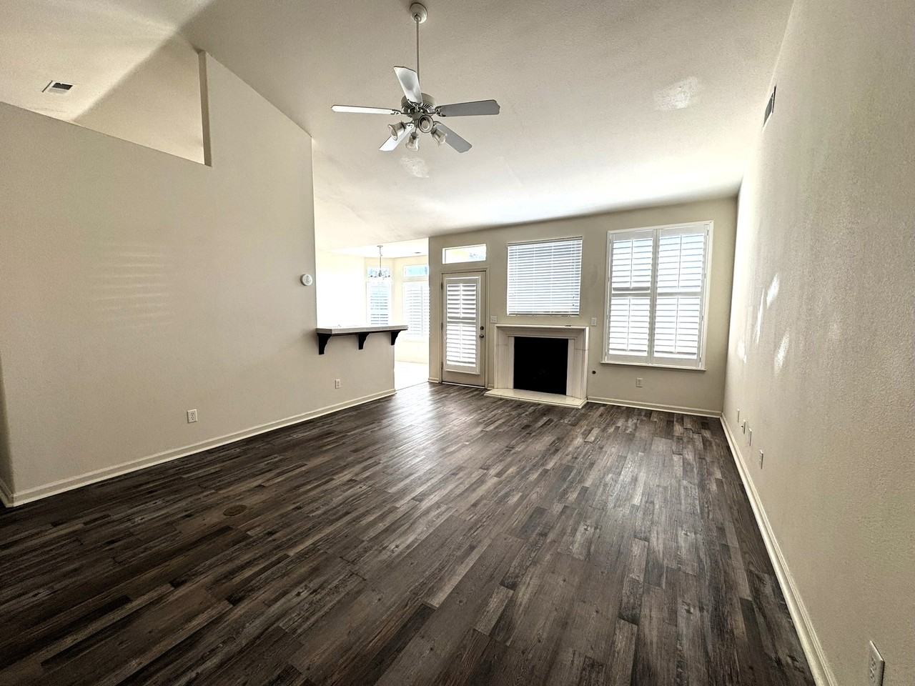 10824 N Bunkerhill Dr #1 - Photo 6 of 26