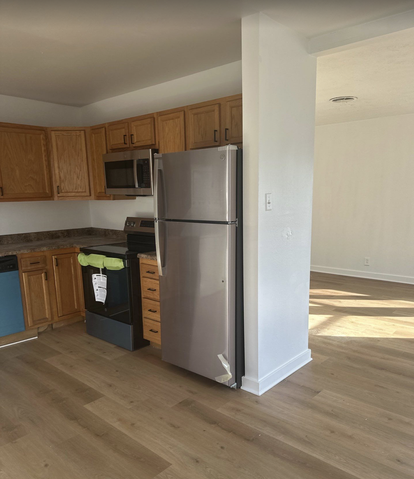 637 Cosler Dr #1 - Photo 3 of 13