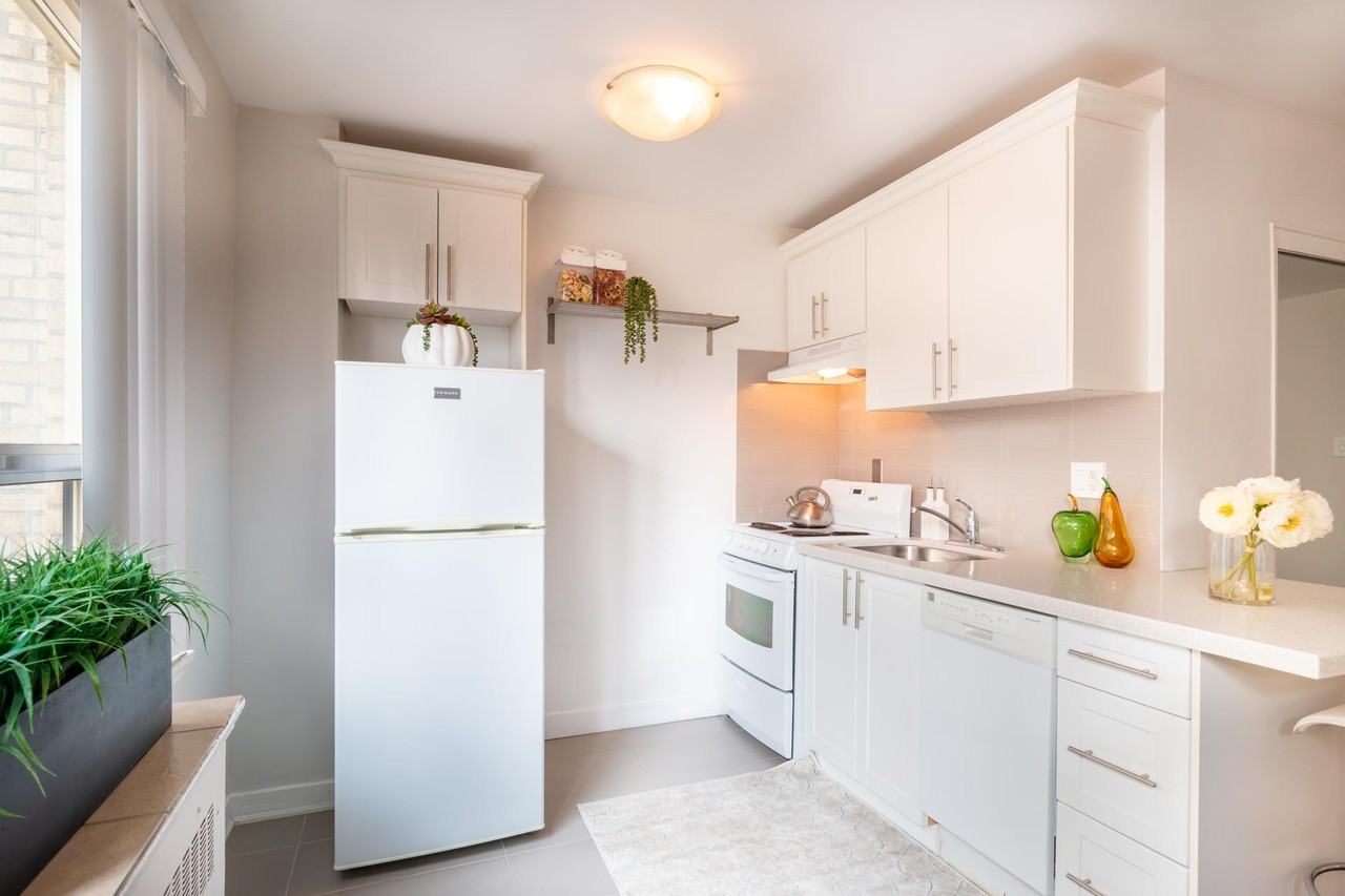 Avenue Park Apartments - Photo 7 of 16