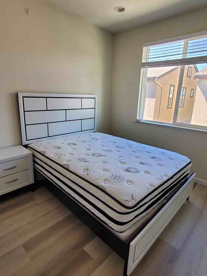 1530 Neleigh Pl #1 - Photo 3 of 8