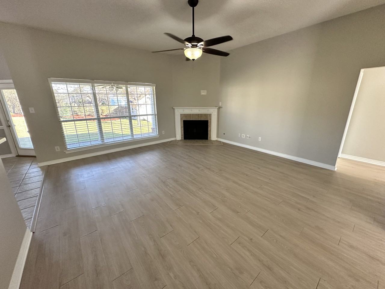 27094 Stratford Glen Dr #NA - Photo 4 of 18