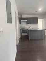 featured image of 87 Troup St #6