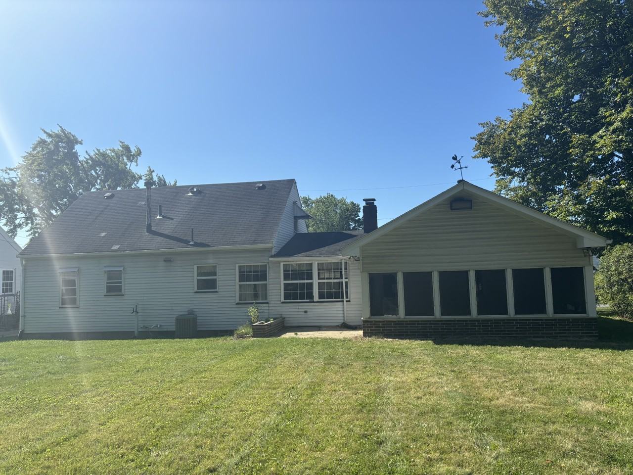 412 Joan Ave #1 - Photo 2 of 12