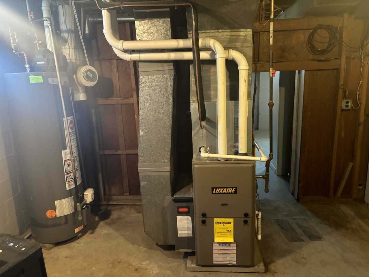 412 Joan Ave #1 - Photo 6 of 12