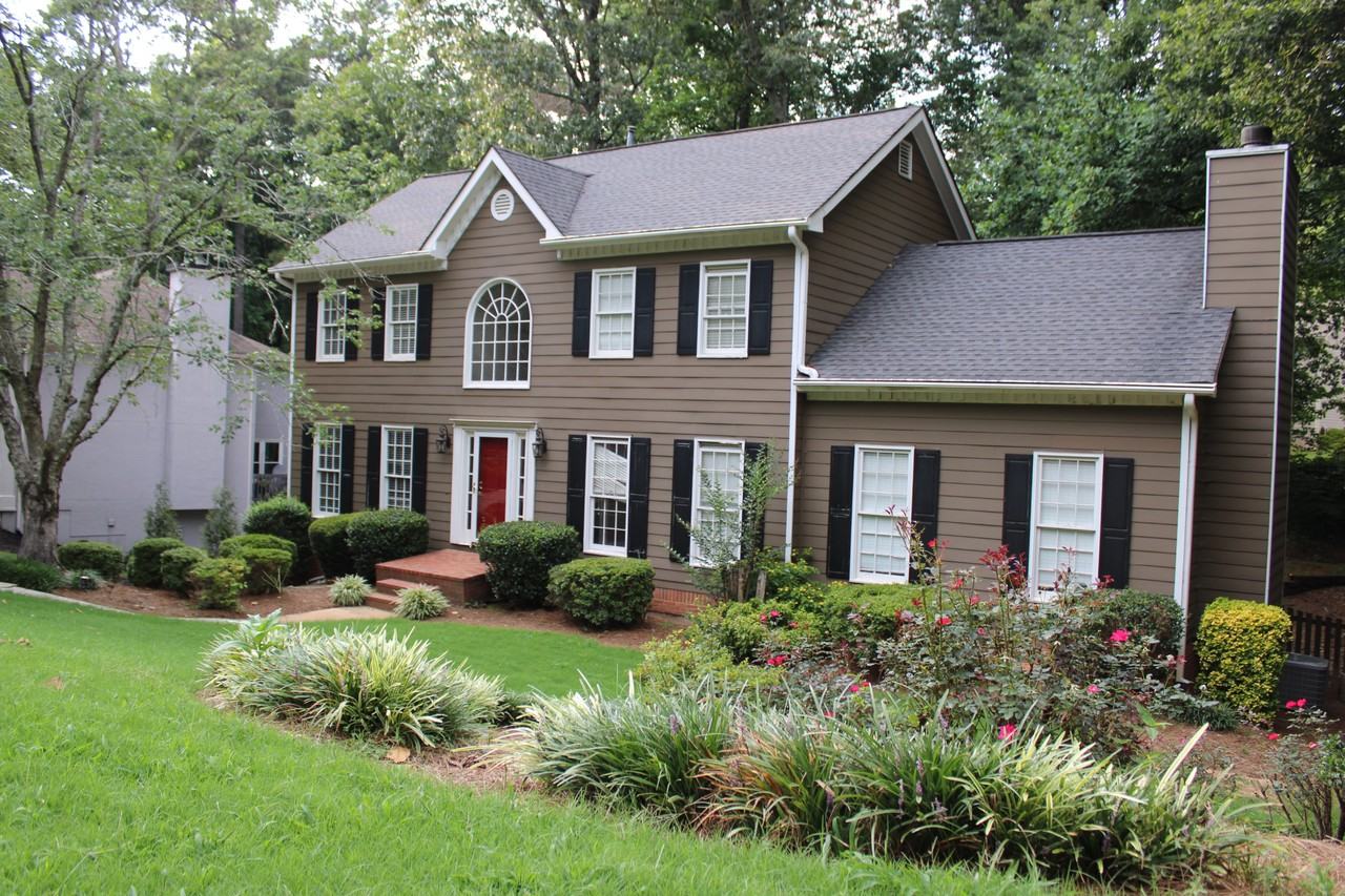 2164 Westbury Ct Sw #NA - Photo 2 of 11