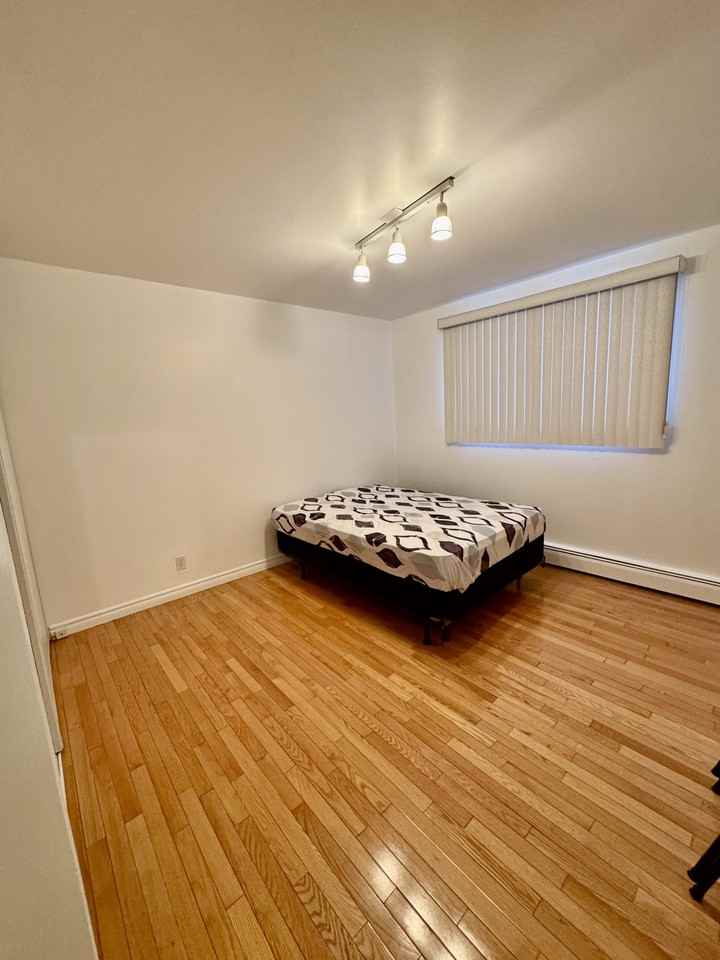 412 Rue Murphy #1 - Photo 6 of 19