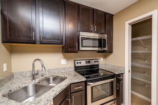 205 6th St #5 - Photo 1 of 1