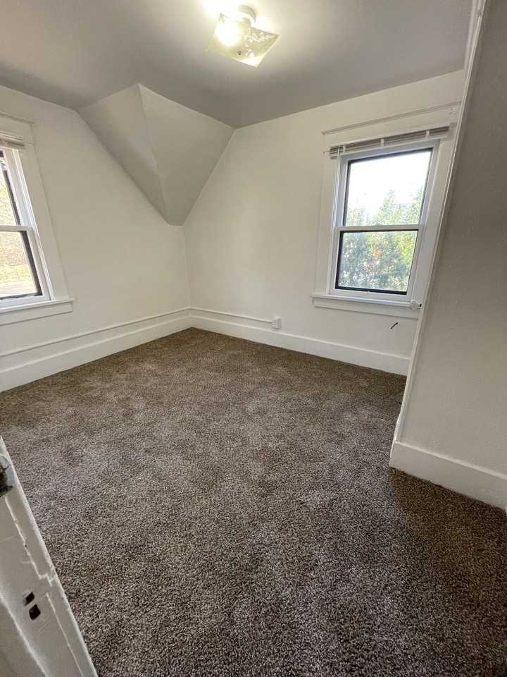 716 W Michigan Ave #3 - Photo 3 of 21