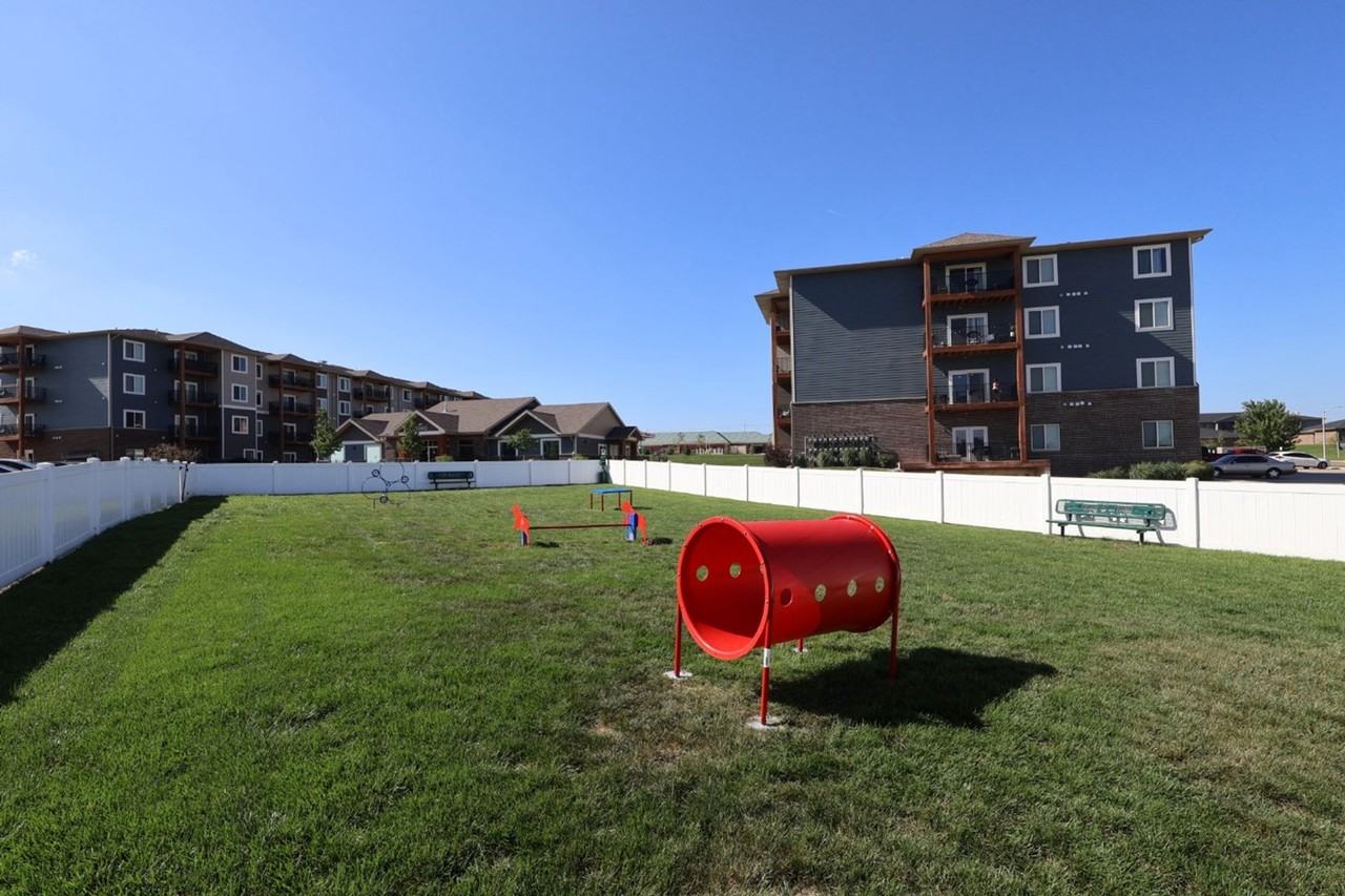 Welcome to Huntington Village - Photo 7 of 50