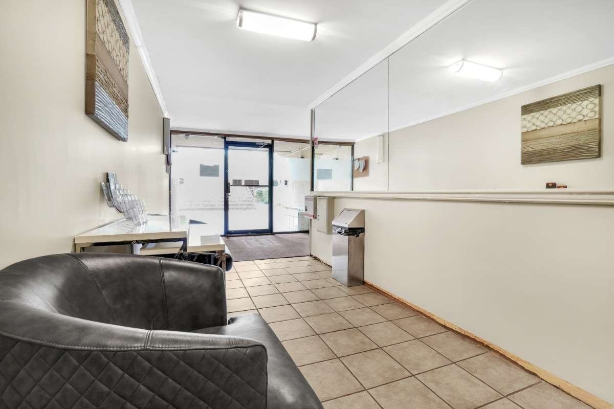 Park Astoria Apartments - Photo 5 of 11