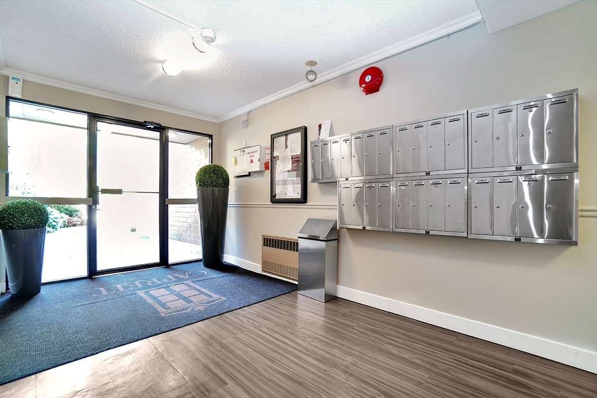 Cypress Gardens Apartments - Photo 5 of 11