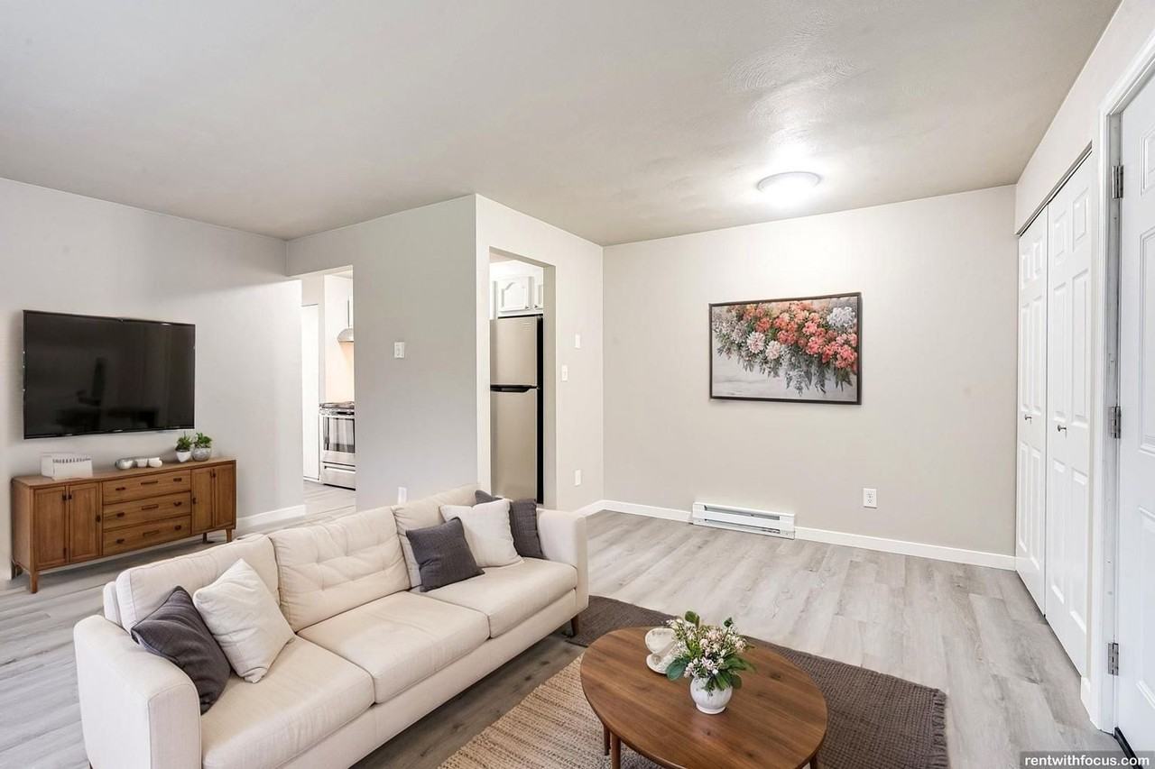 Lakeview Ridge - Photo 5 of 32