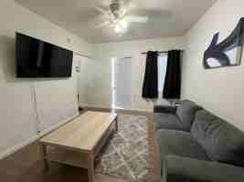 featured image of 200 Nw 13th St