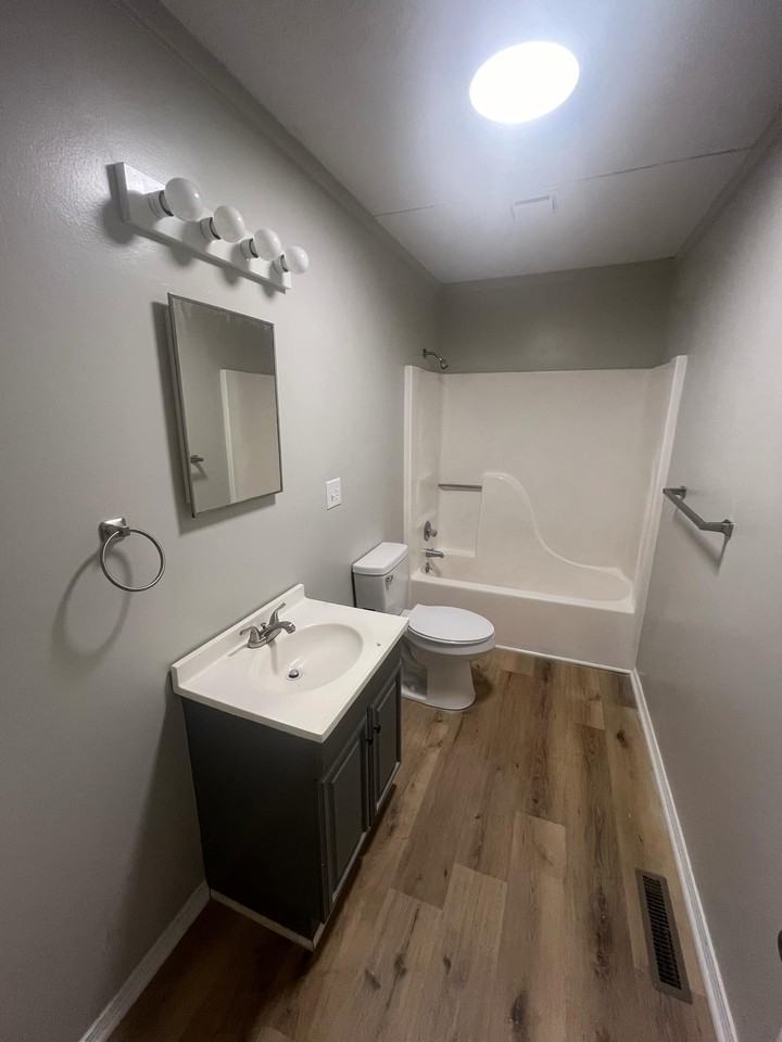 230 Ne 85th Rd #2 - Photo 2 of 13