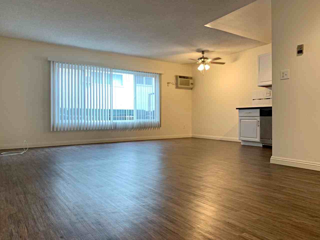 1847 Winona Blvd - Photo 3 of 49