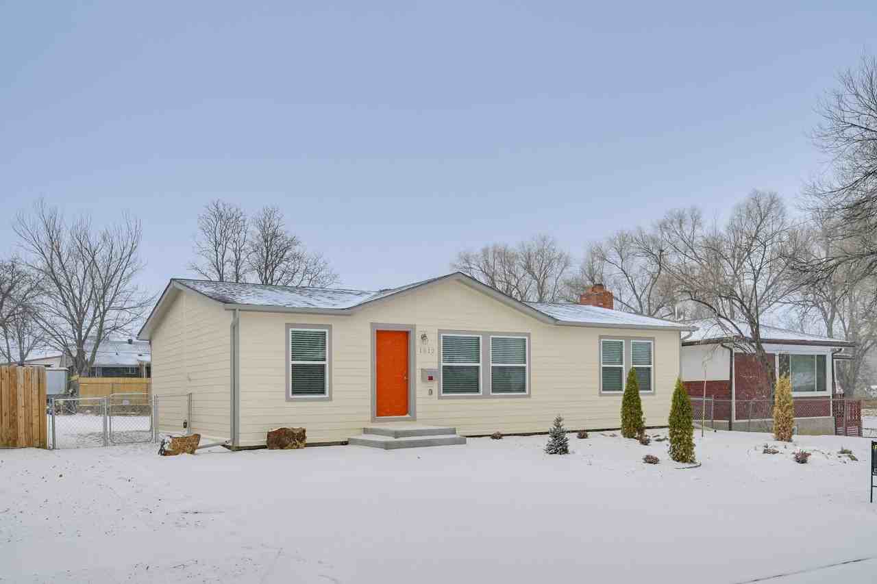 1512 Tweed St #1 - Photo 2 of 17