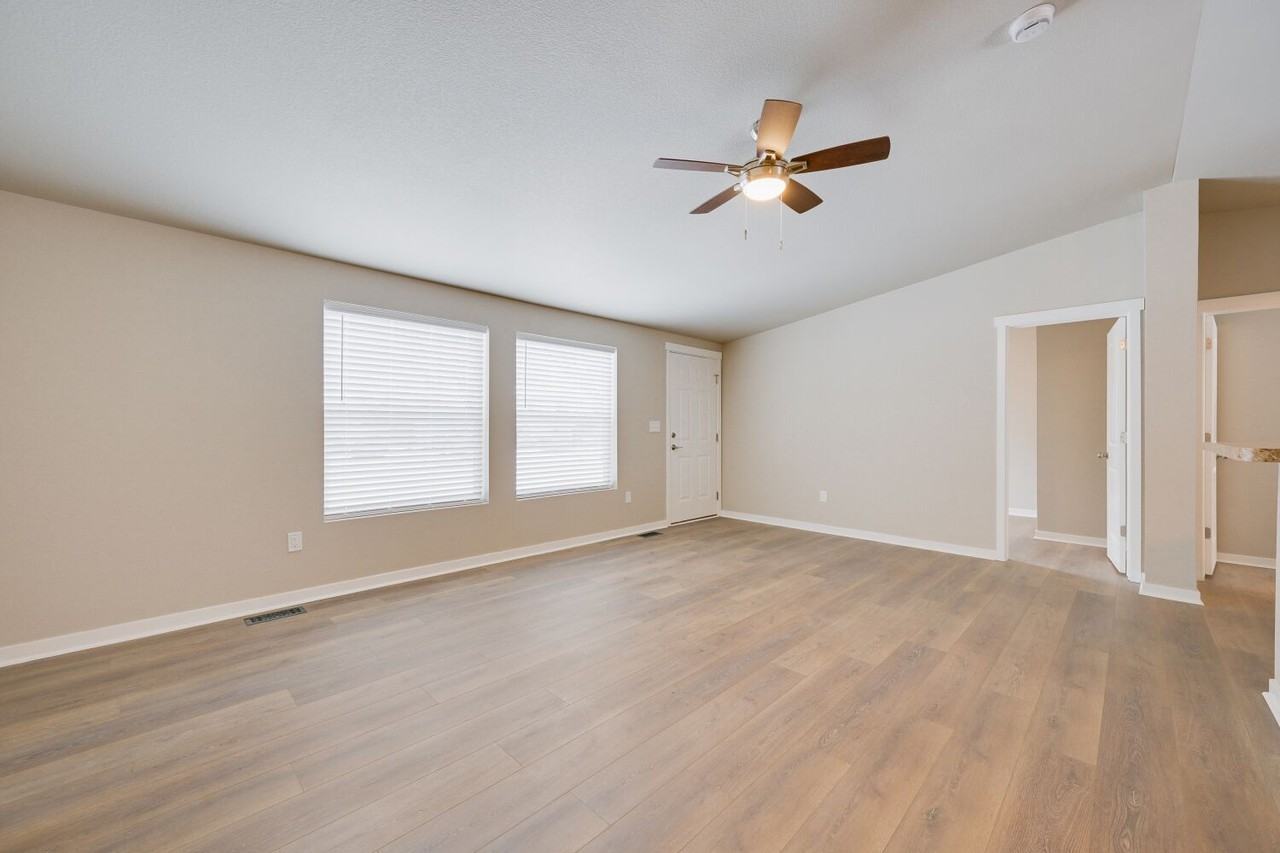 1512 Tweed St #1 - Photo 6 of 17