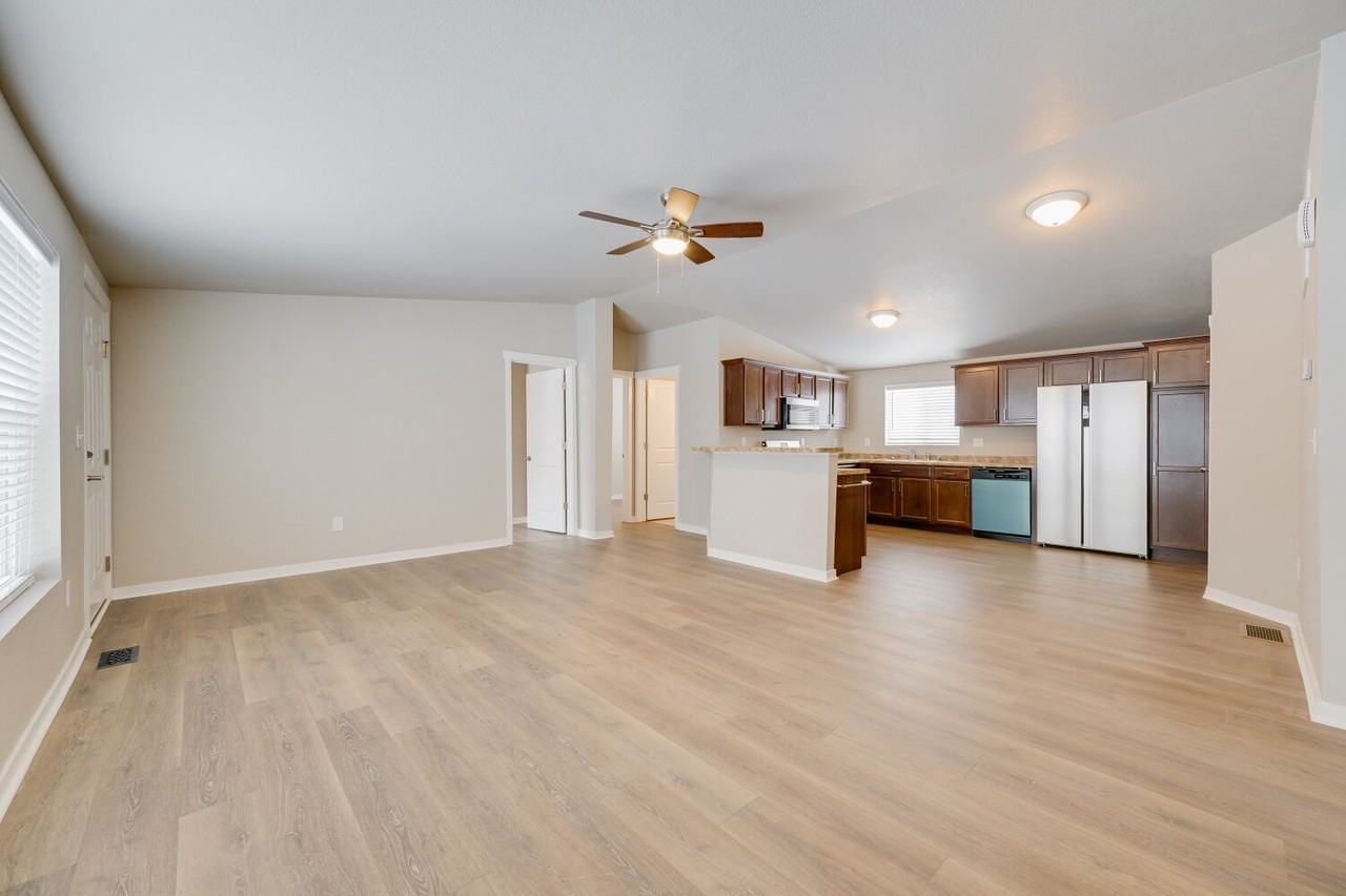 1512 Tweed St #1 - Photo 7 of 17