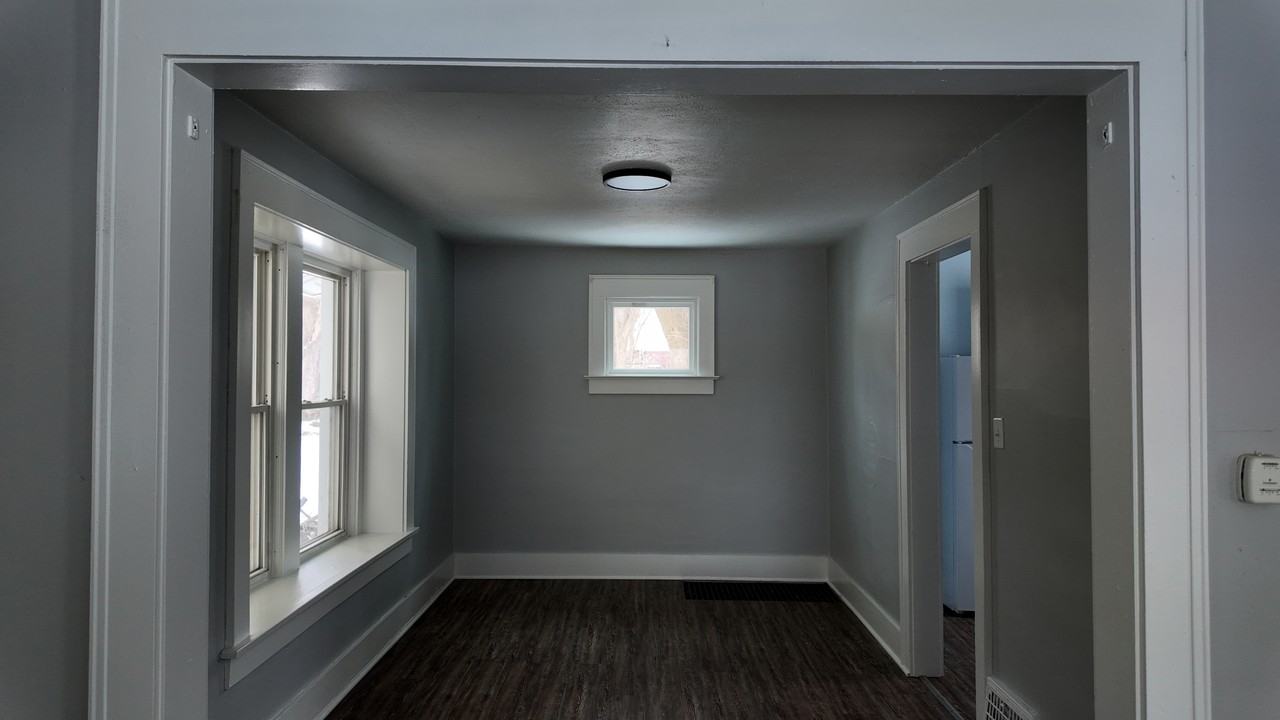 422 Downing Pl #1 - Photo 5 of 10