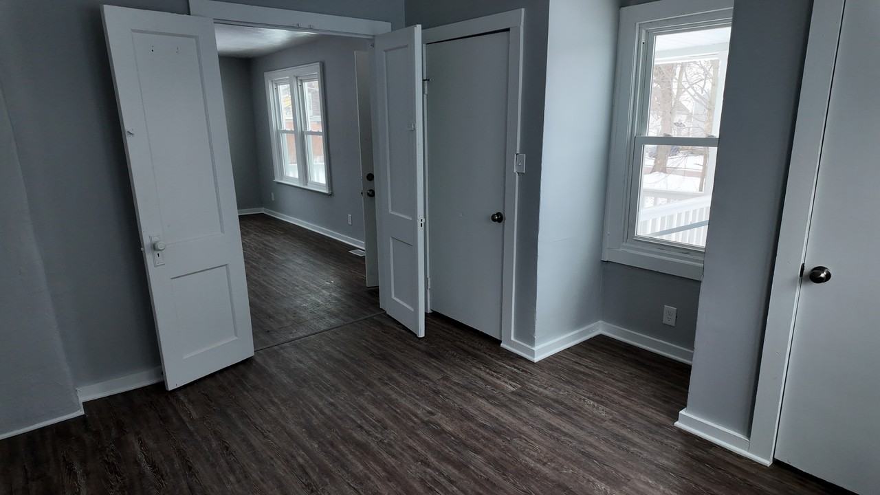 526 Gridley Ave #1 - Photo 5 of 7