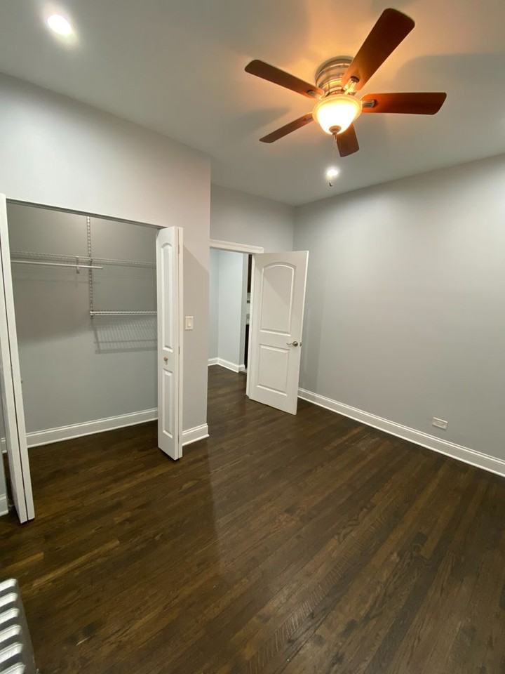 The Albany Park Place - Photo 5 of 28