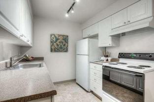 1930 Se 6th St - Photo 1 of 1